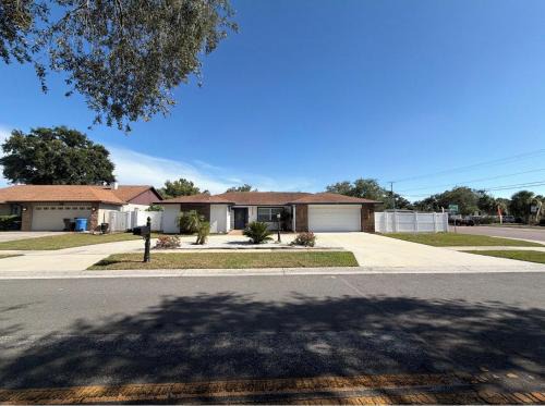 Seffner Community Alliance House | Beautiful and comfy home!
