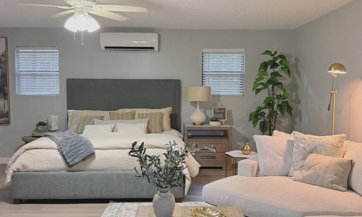 Tallahassee House | Beautiful and conveniently located mother-in-law suite in Tallahassee