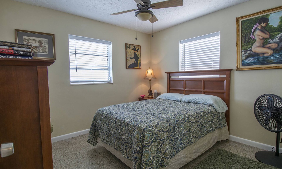 Jensen Beach Cottage | Beautiful little two bedroom cottage in scenic Jensen Beach.