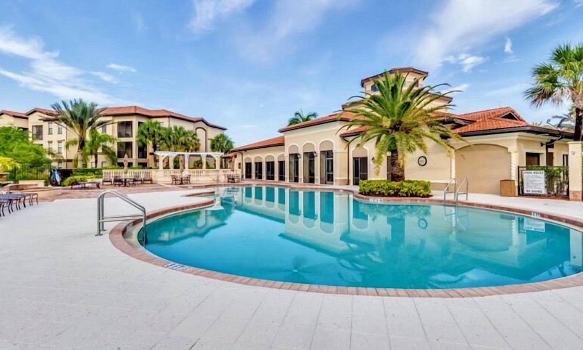 Naples Condo | Beautiful Naples Retreat!