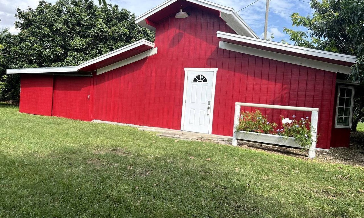 Homestead Cottage | Beautiful Red Cottage for a Relaxing Getaway on a Tropical Fruit Farm near Homestead, Florida