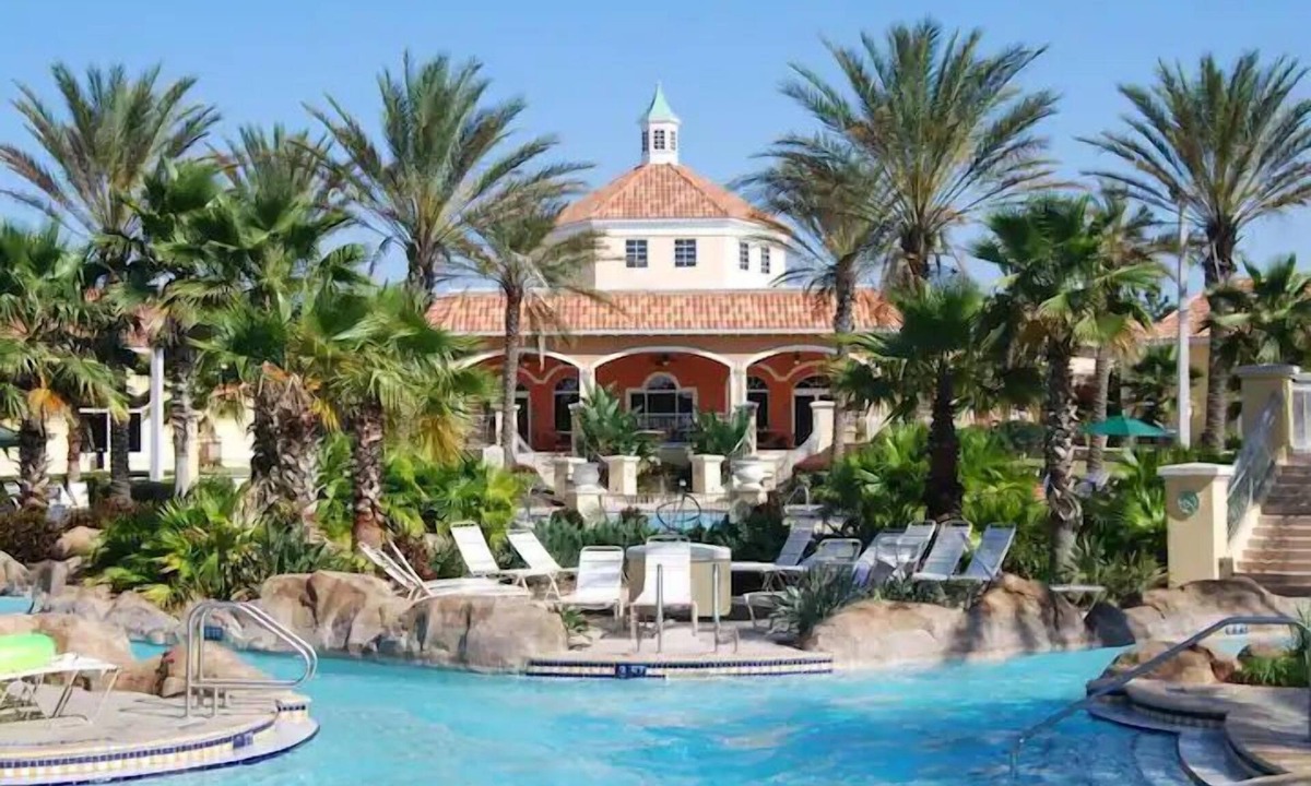Regal Palms House | Beautiful, Spacious 4BR home near Resort Water Park - 9 miles to Disney Parks