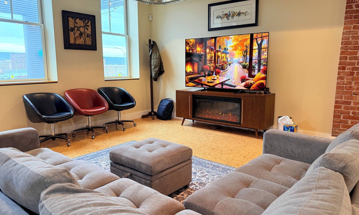 Utica Apartment | Bell Loft on Bleecker - 3BR Luxury Corporate Loft