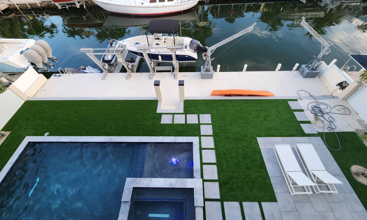 Sunshine Estates House | Best Canal in the Keys! 4/3 Waterfront,Heated Pool, Ocean access, Dock, 5⭐ Rated