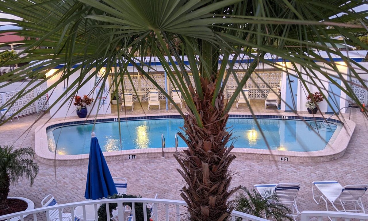 Sarasota Condo | Best Location on Lido Keys! Steps to Lido Beach & St. Armand's Circle