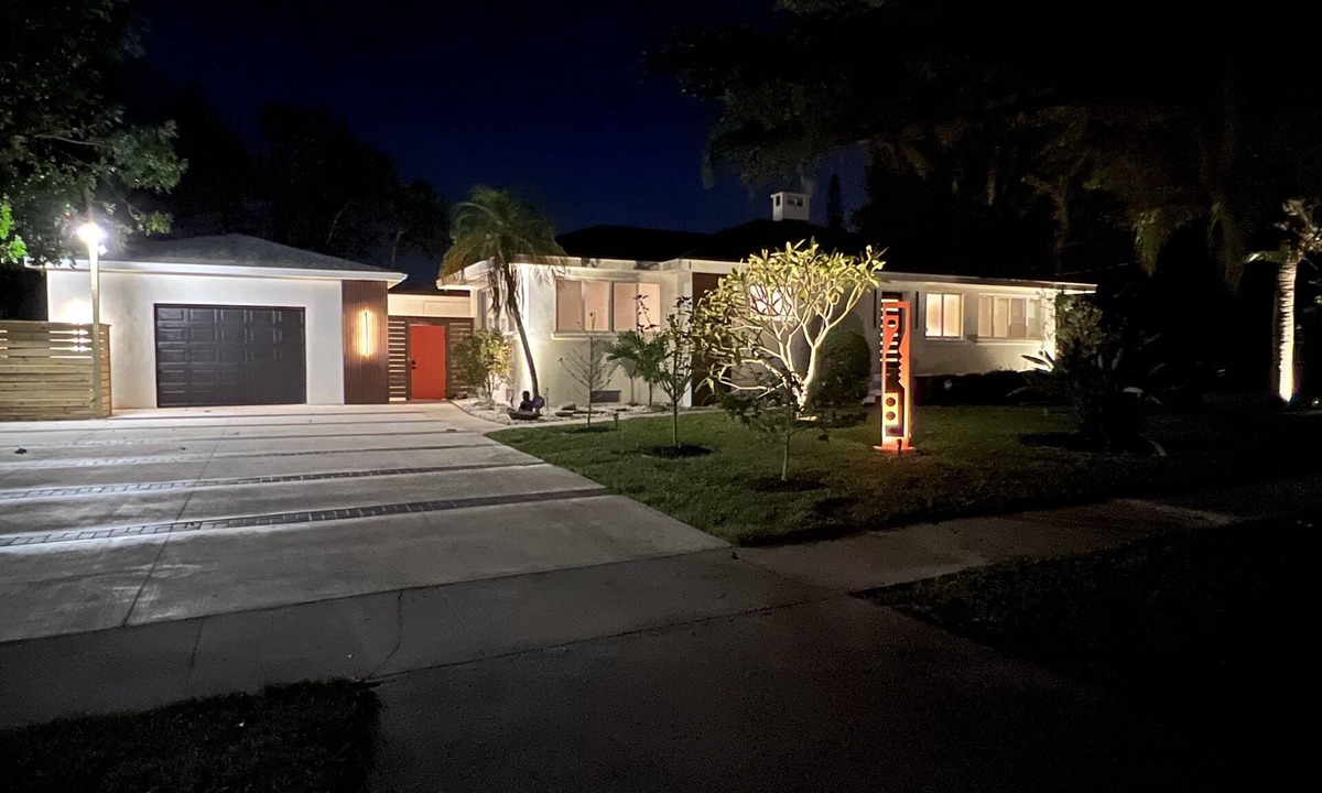 Central Sarasota House | Bliss by the Bay - Steps to Downtown & Bay