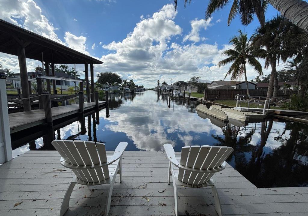 Bonita Shores Apartment | Blue Crab Dock On Gulf Canal Front Close 2 Beach Restaurants
