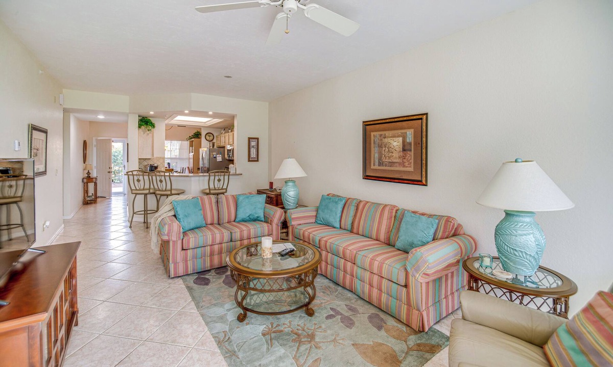 Bonita Springs Condo | Bonita Springs Condo w/Community Pool Access!