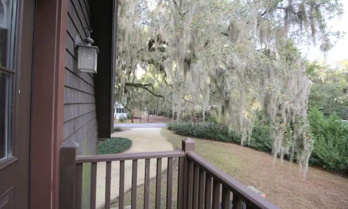 Olde Town Apartment | Boundary Street Getaway in Old Town Bluffton!