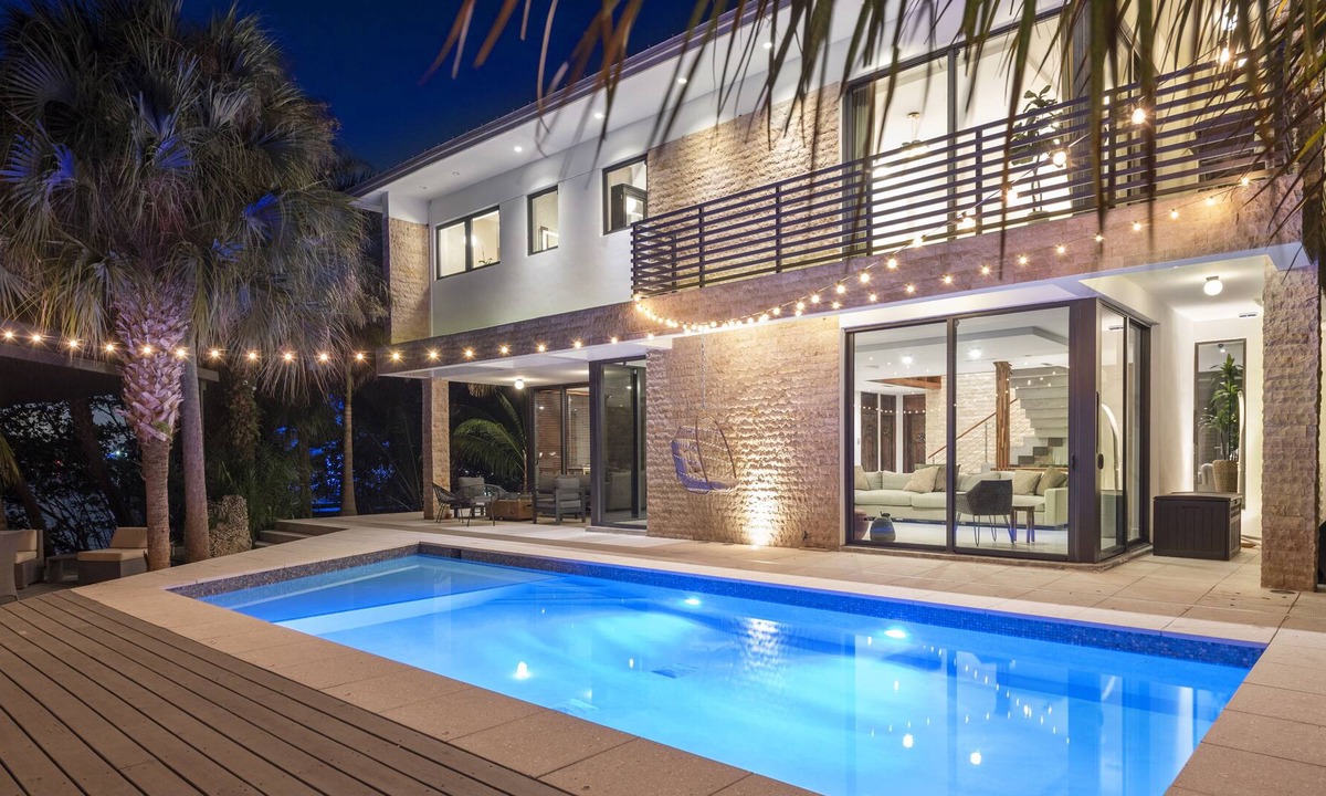 Northeast Miami Villa | BRAND NEW! Balinese Villa with Pool, Sleeps 10. On the water.