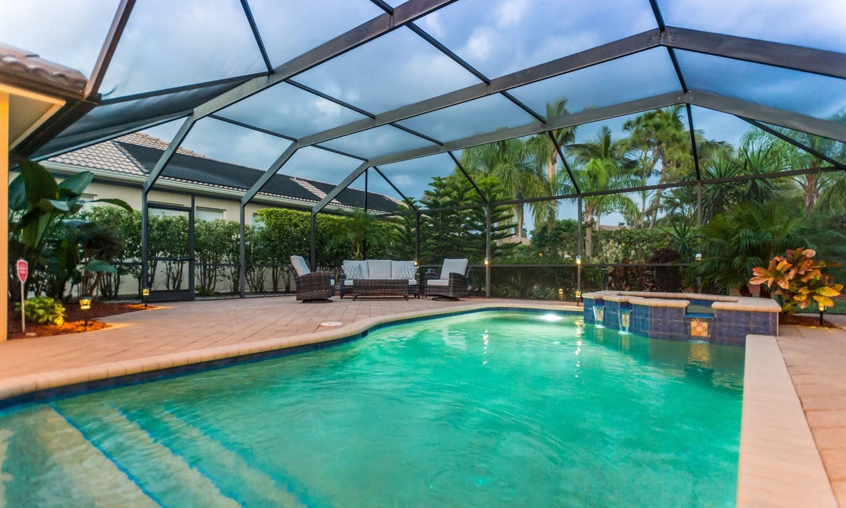 Central Naples House | Briarwood Oasis Retreat – Bright Naples Home, 4BR/3BA, Private Pool