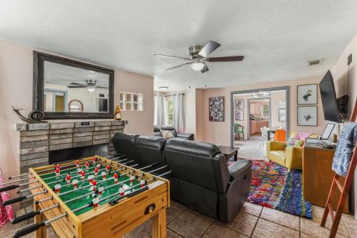 Griffin Heights House | Bright 3BR, Dogs, Fenced Yard, FSU & Dwntown