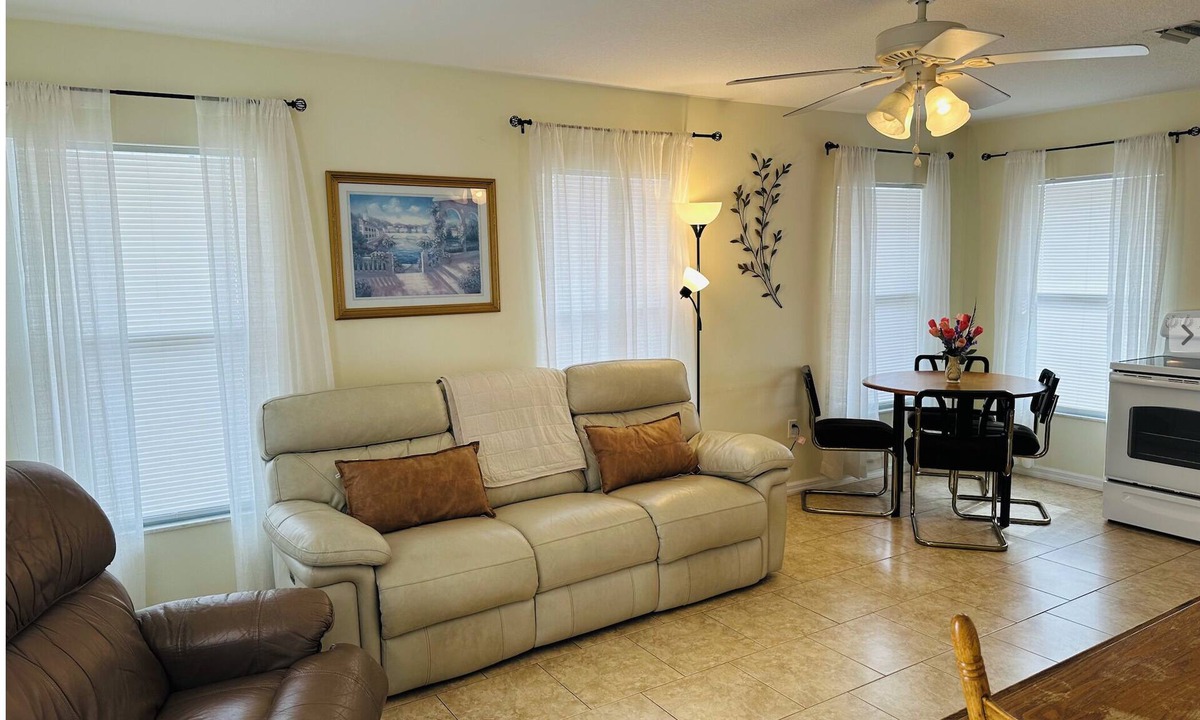 Southgate Apartment | Bright & Comfy 1BR Apartment