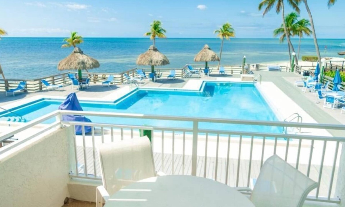 Lower Matecumbe Beach Condo | Caloosa Cove Resort by CoolVacay