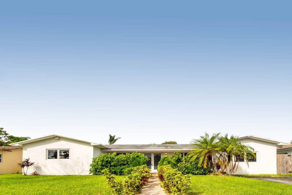 Highland Lakes Villa | Casablanca Luxury Home