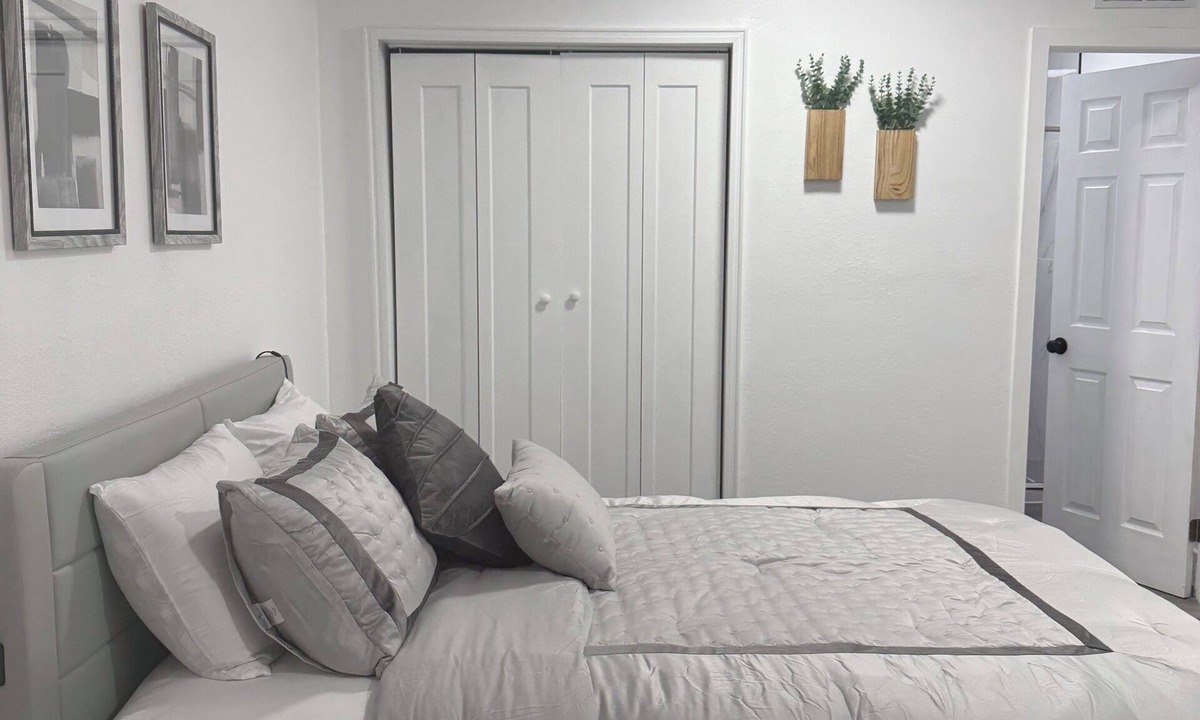 Lehigh Acres Apartment | Charming 1-bedroom apartment with AC, WiFi in enchanting Lehigh Acres