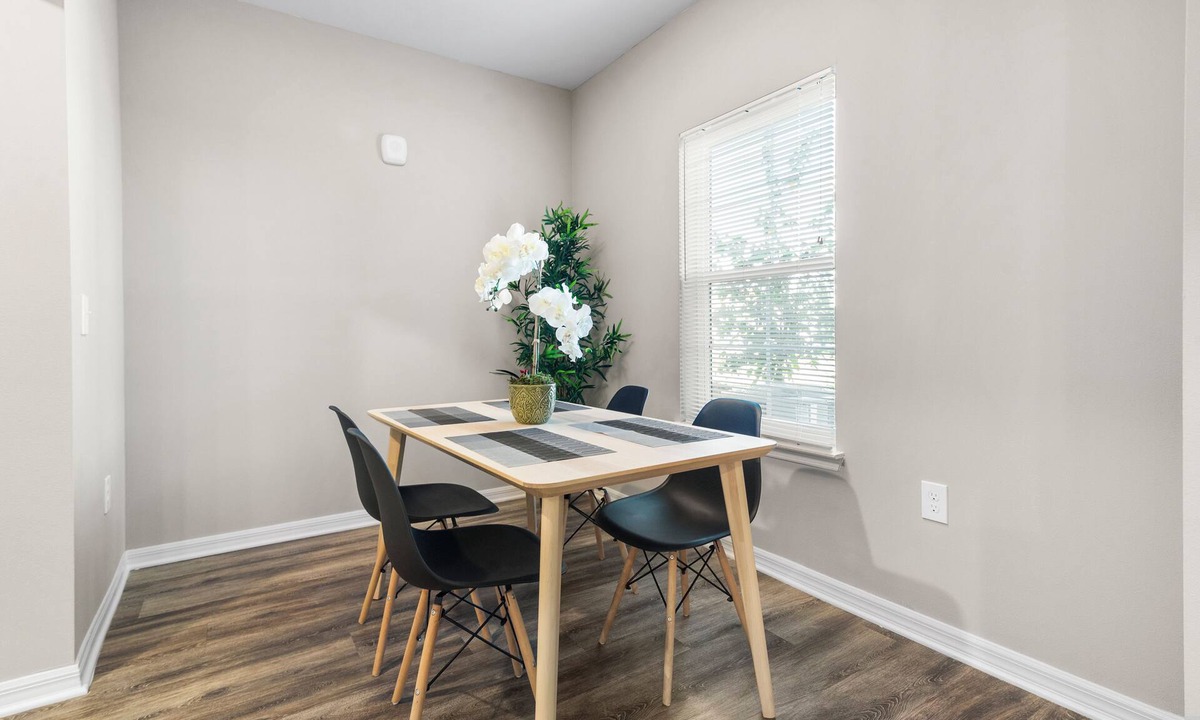 Melbourne Condo | Charming 2-bedroom condo with fitness room and AC in enchanting Melbourne