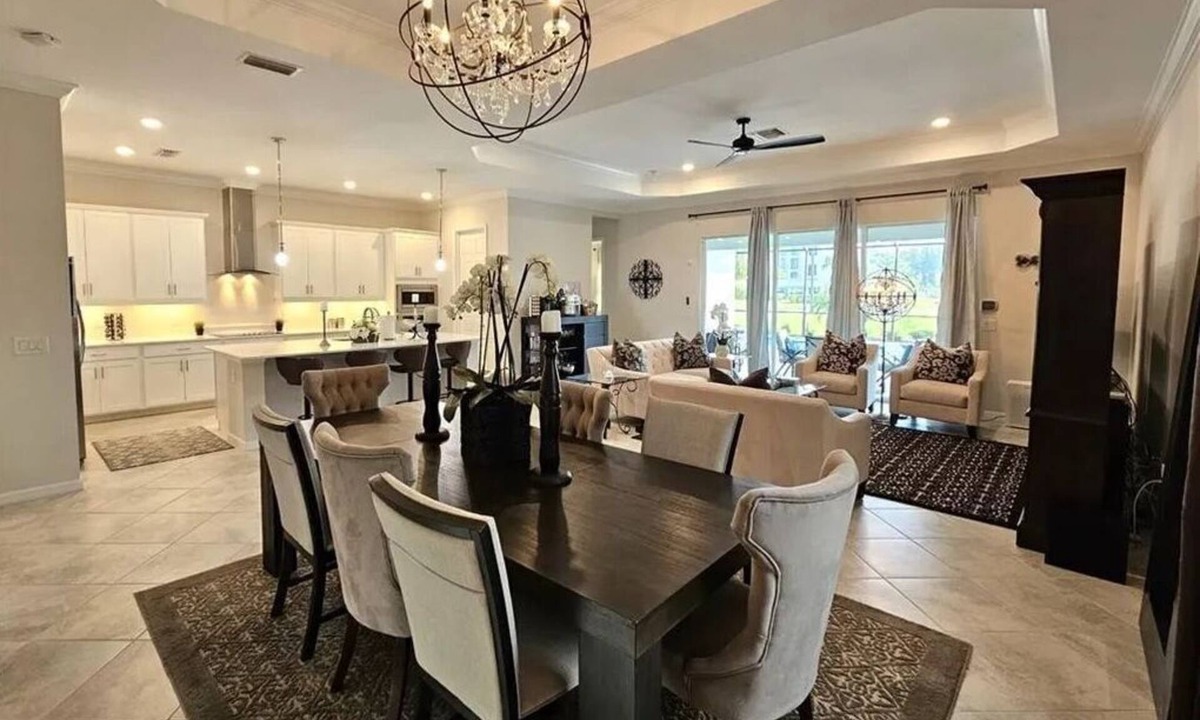 Immokalee House | Charming 3-bedroom house with dedicated office, pool and hot tub in Ave Maria