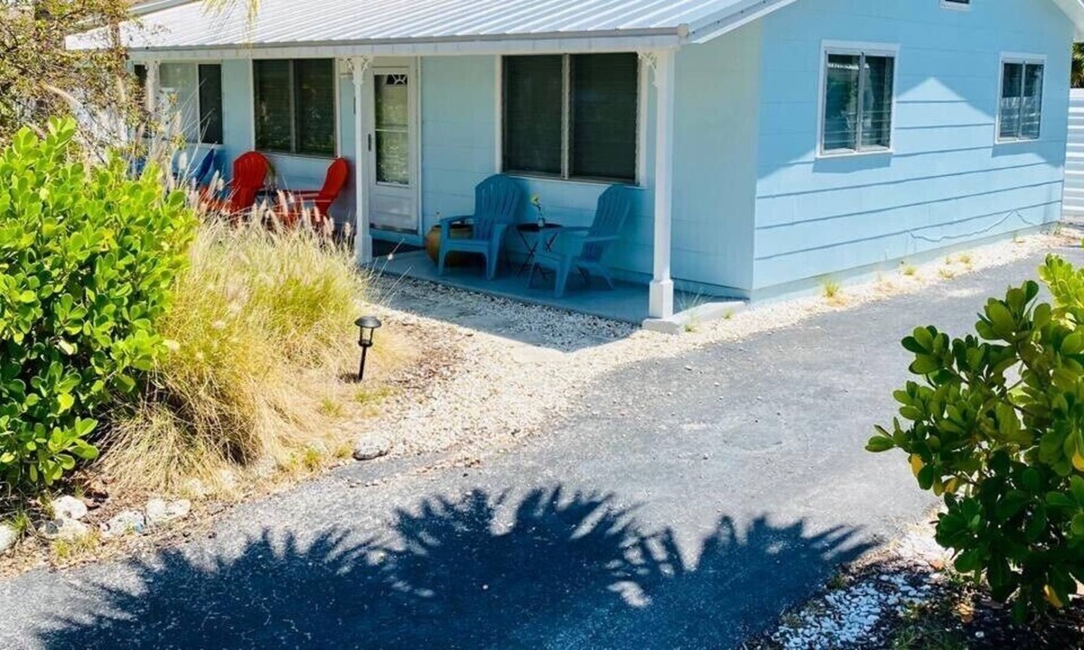 Sarasota Cottage | Charming Lido Cottage