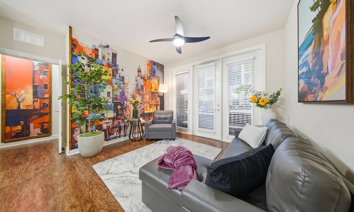 Courier City - Oscawana Apartment | Chic 2BR w/Pool + Pet-Friendly | Unit #14