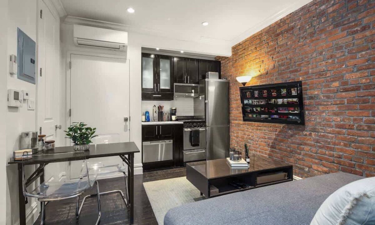 Midtown West Apartment | Chic Midtown Hideaway | Walk to NYC Landmarks