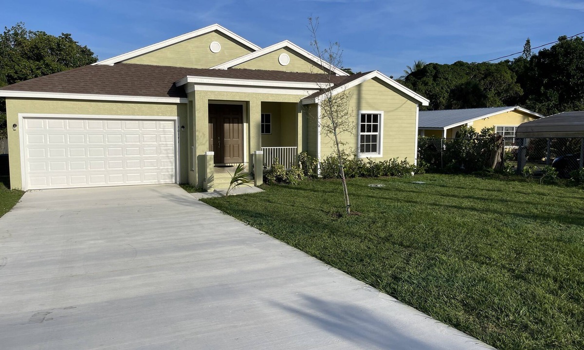Hobe Sound House | Clean 4BR Home w/Garage Near Beaches, Golf & Restaurants