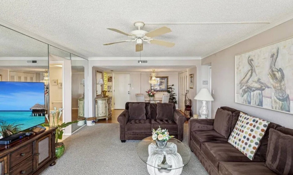 Island Estate Condo | Clearwater Beach Condo 2 Bed-2 bath.