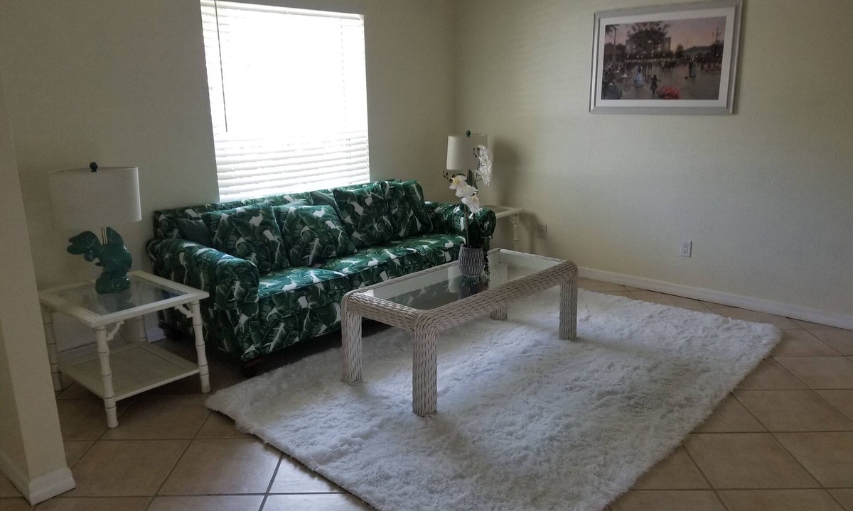 Stuart House | Close to marinas, fishing, beaches, shopping and restaurants