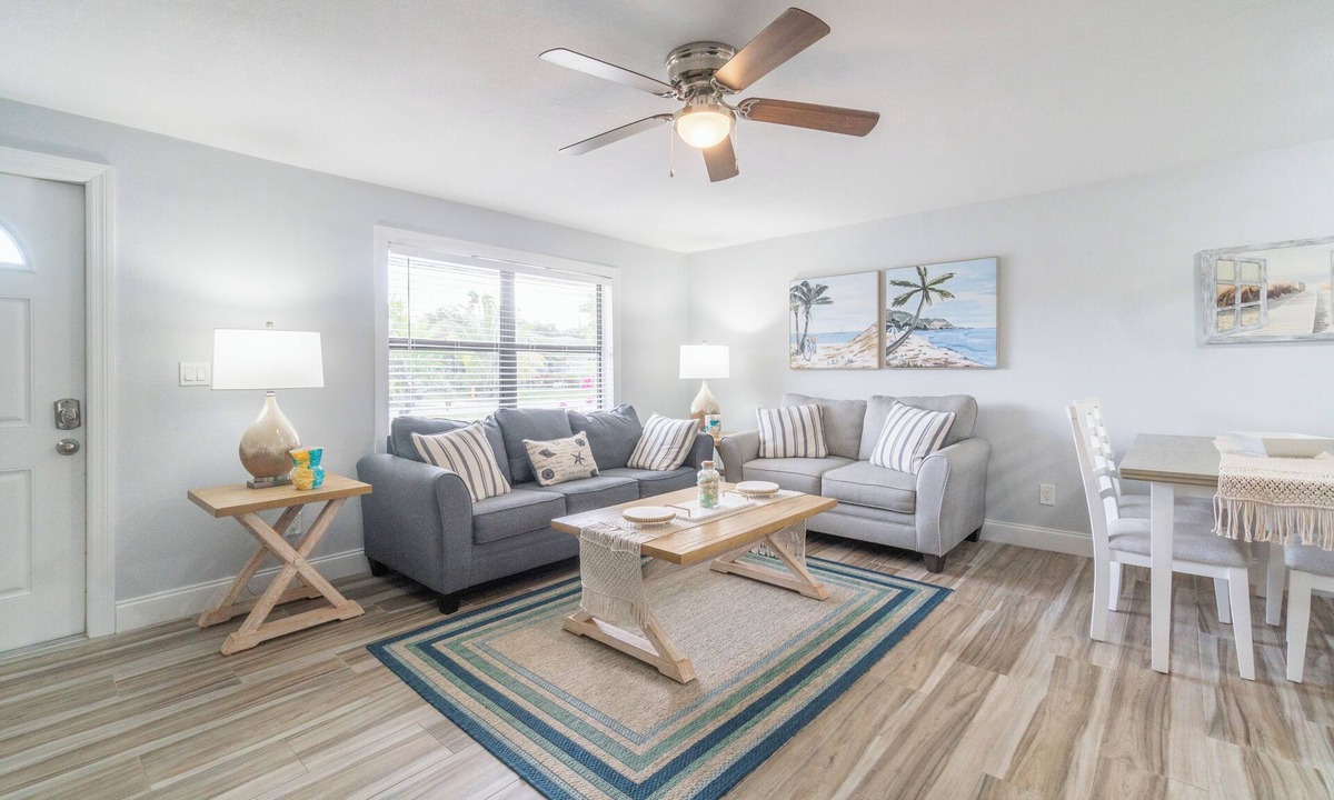 Naples Park House | Coastal Comfort-2 Bedroom Villa Near Beach
