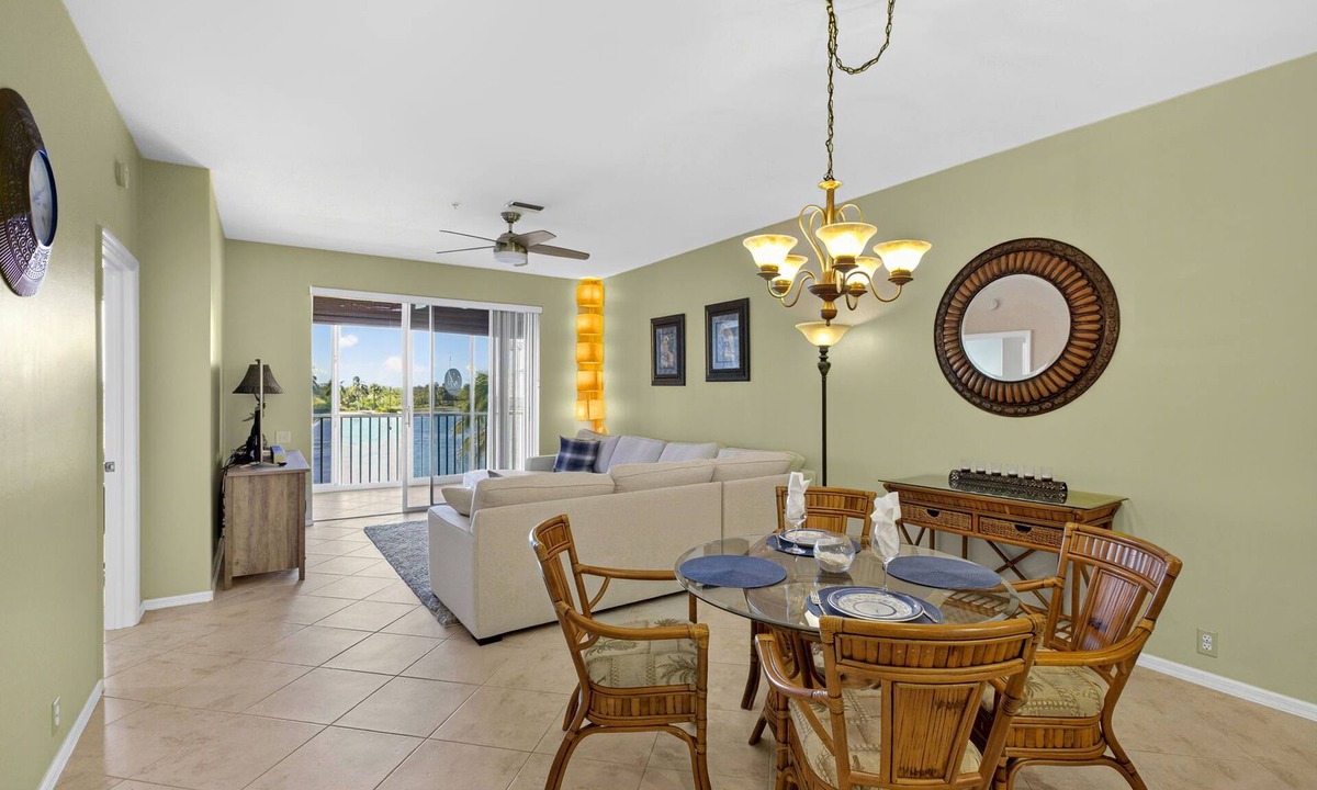 Tropical Cove Condo | Coastal Vista at Lexington CC Lake Village
