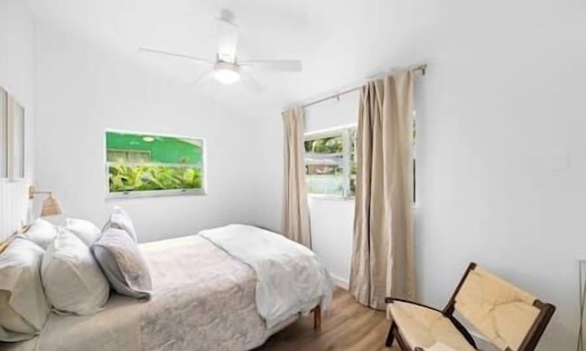 Coconut Grove House | Coconut Cottage in the Grove-Yellow Cottage