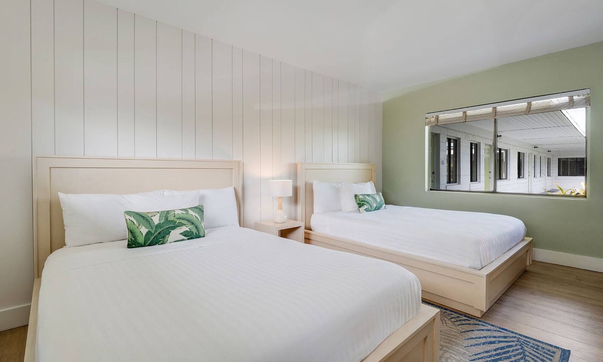 Islamorada Hotel | Comfort and Convenience! Free Onsite Parking, Pets Allowed, Free Breakfast
