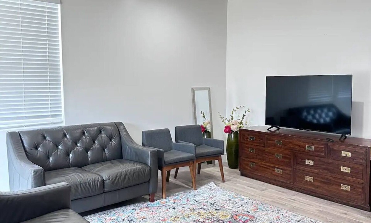 Duncan House | Comfortable Home away from home in Duncan