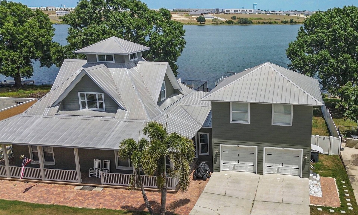 Auburndale Condo | Costa 1BD Lake Condo - Paradise - Beautiful Area