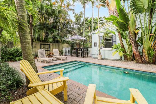 Flamingo Parks Apartment | Cottage 3 on Penn - Pool