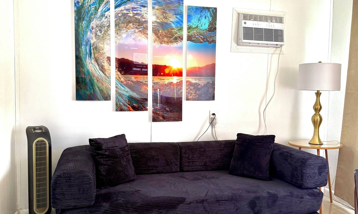 Plantation House | Cozy 1-bedroom, 1-bathroom cottage near Sawgrass AB Arena, IKEA, sleeps 4.