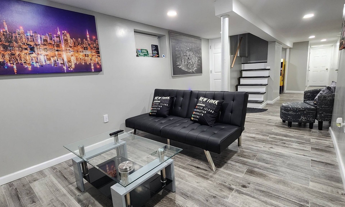 Irvington Apartment | Cozy 2 Bedroom Luxury Basement Near Airport-NYC -Dream Mall -Prudential Center
