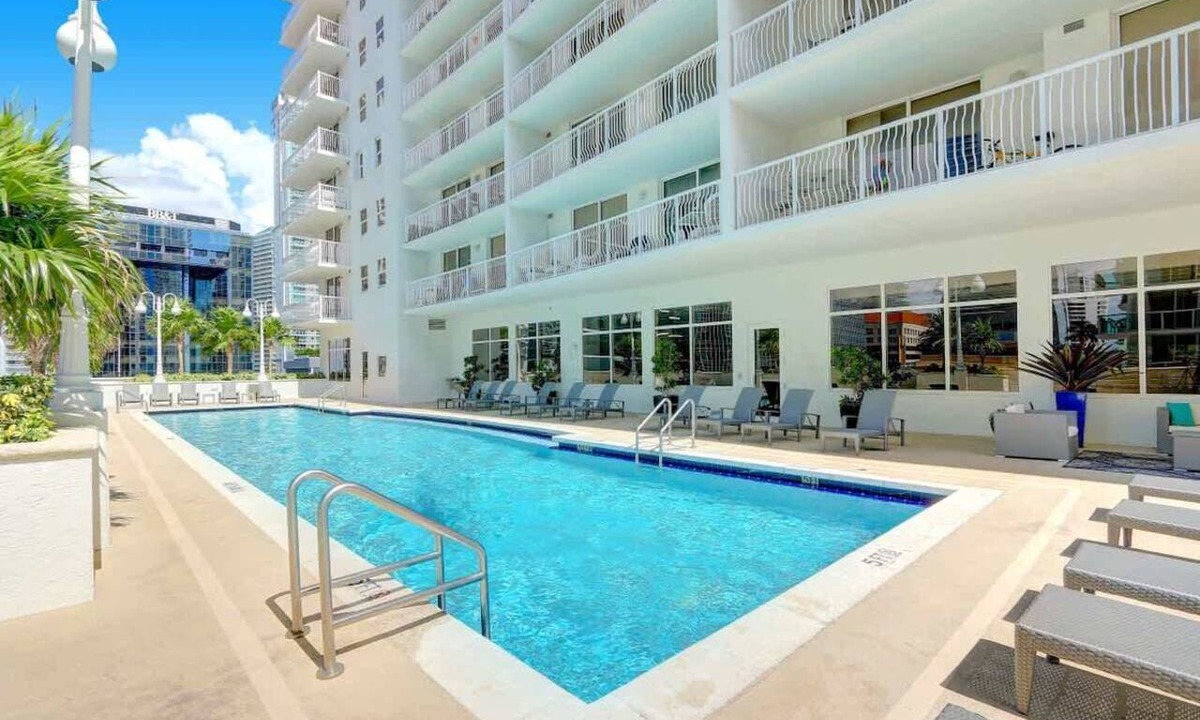 Brickell Apartment | Cozy 3BR Condo with Ocean View and Balcony