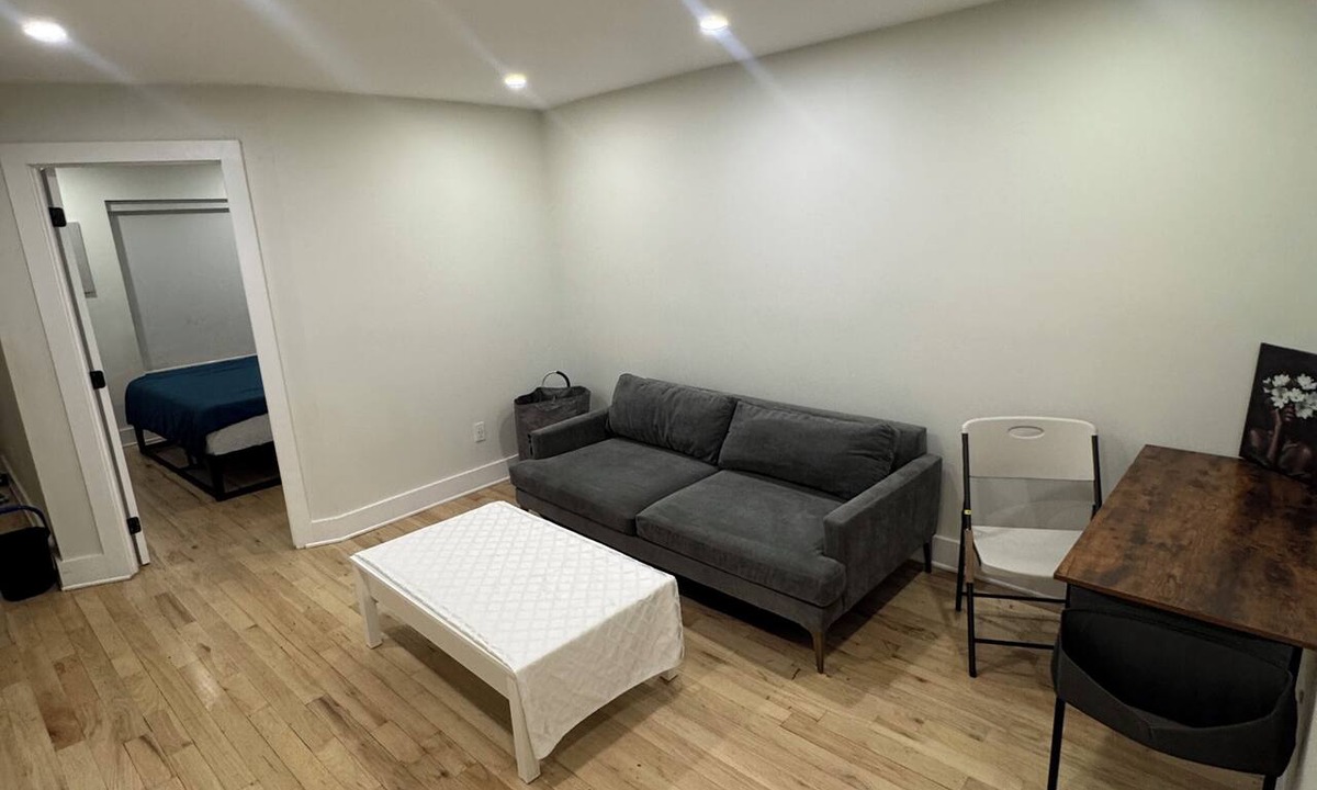 Crown Heights House | Cozy BK room, king-size bed, 7m to subway, 20m to Manhattan