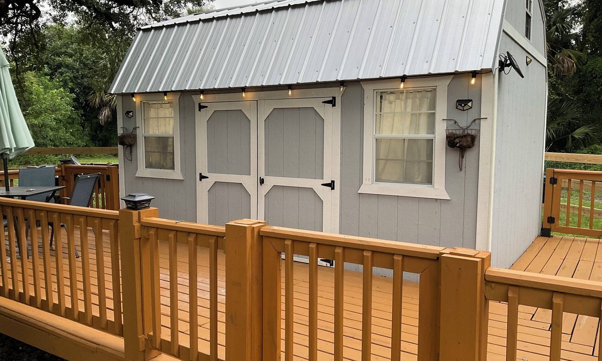 Moore Haven Cabin | Cozy cabin with WiFi and AC in charming LaBelle