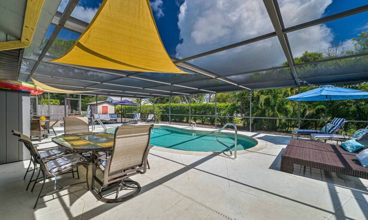 Bonita Shores Cottage | Cozy Getaway!