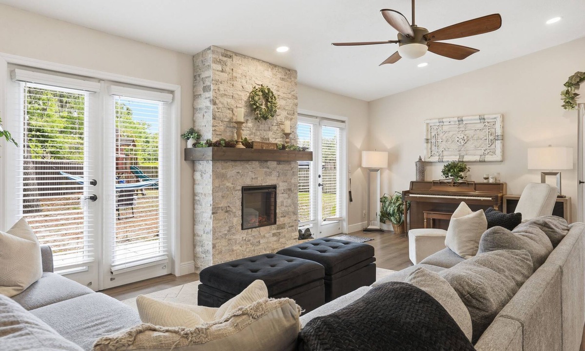 Ocoee House | Cozy Home Away from Home- Family Friendly!