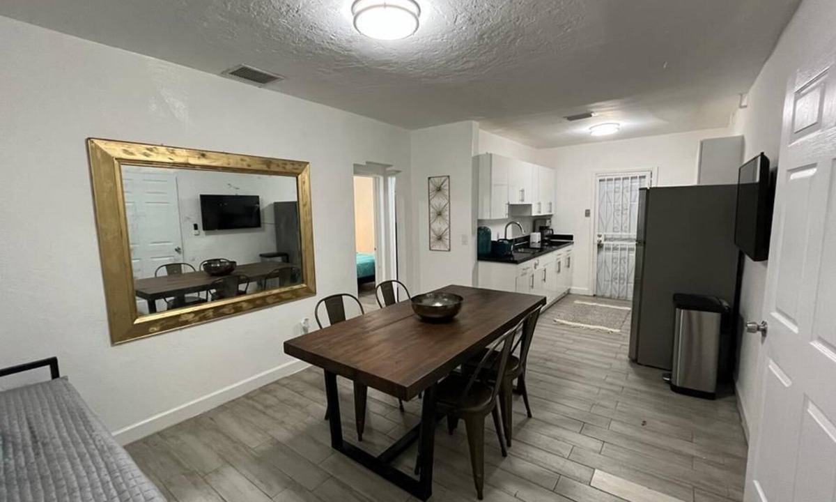 Little Haiti House | Cozy lovely 3 bedroom home - central loc MIA