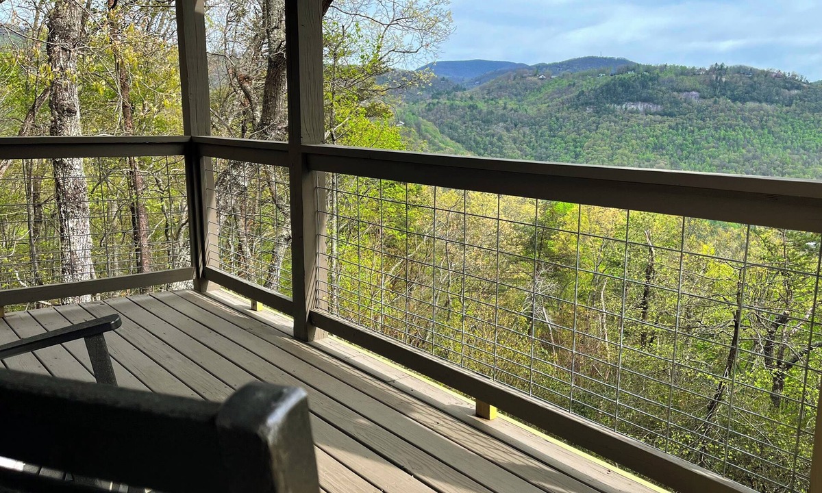 Scaly Mountain Cottage | Cozy Mountaintop Cottage: Excellent Wi-fi, Beautiful Views, & Stone Fire Pit