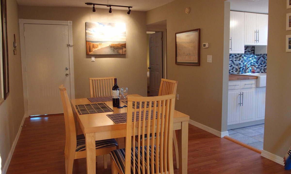 Bayview Condo | Cozy ST. PETE retreat.