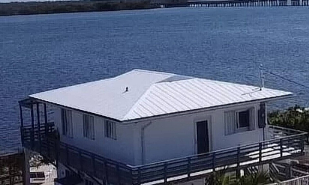Big Pine Key House | Discounted July- ocean-ramp-dock-hot tub. Stay 14 days get up to 14 more FREE!