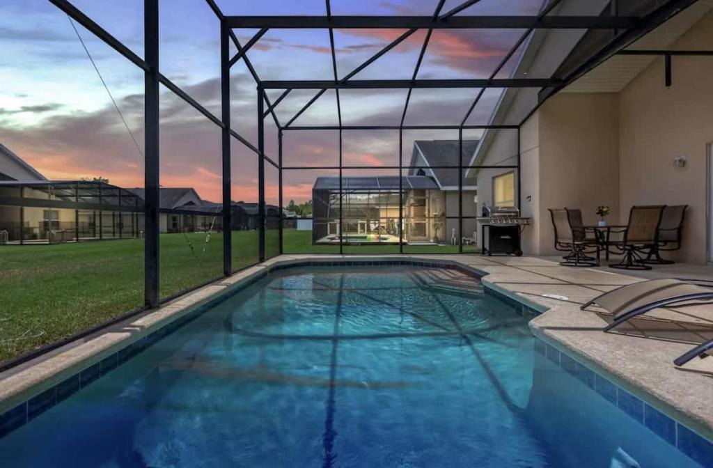 Crystal Cove House | Disney & Universal Escape 4 Bedroom Private Pool Orlando Theme Parks