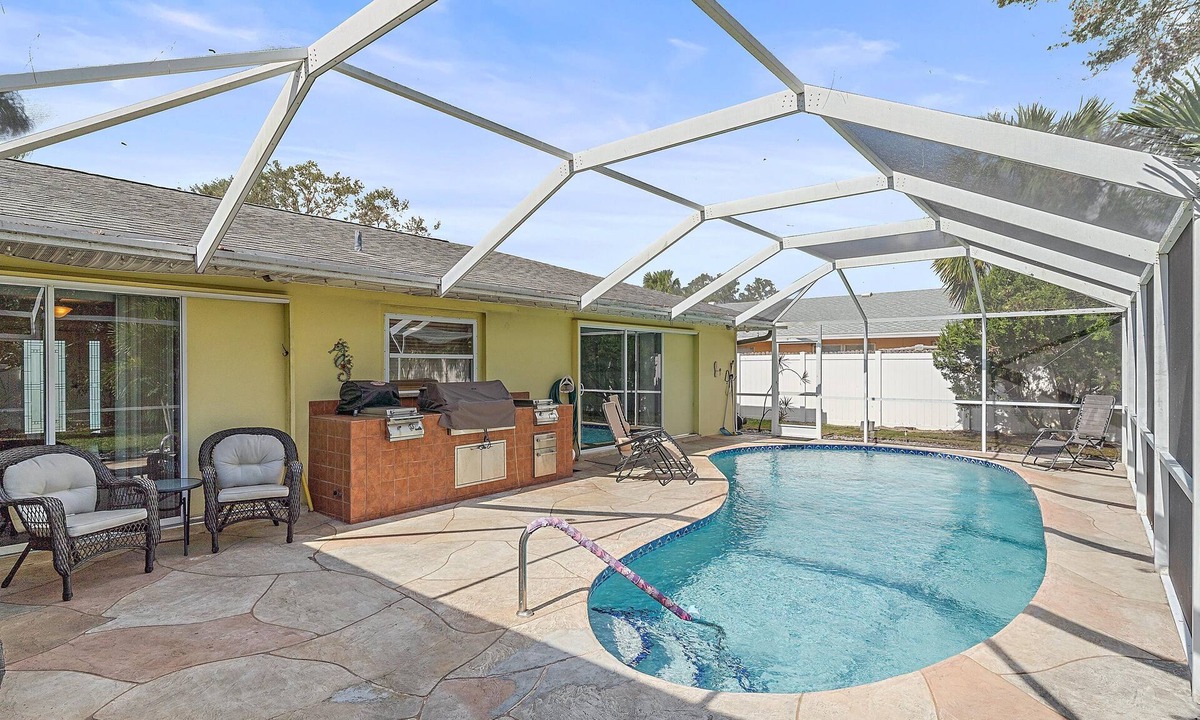 Sarasota House | Dog-Friendly, Private Pool Home with Golf & Cycling at Bobby Jones Golf Club