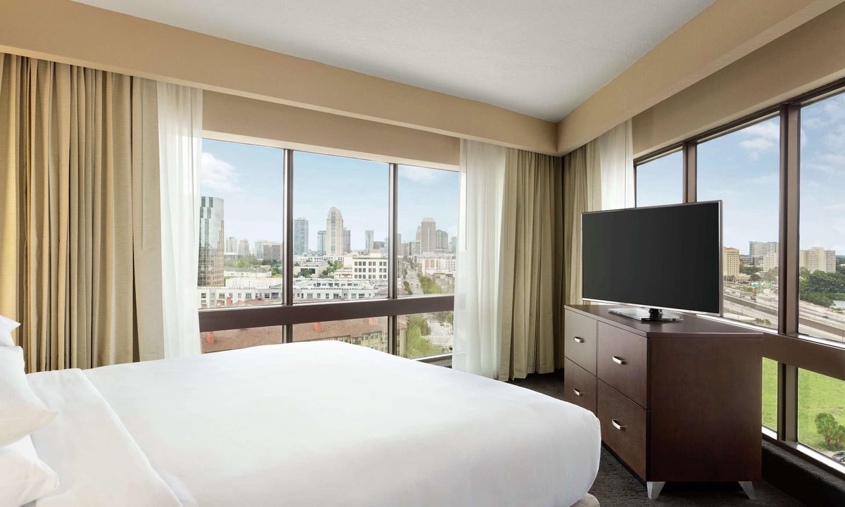 Central Business District Hotel | DoubleTree by Hilton Hotel Orlando Downtown