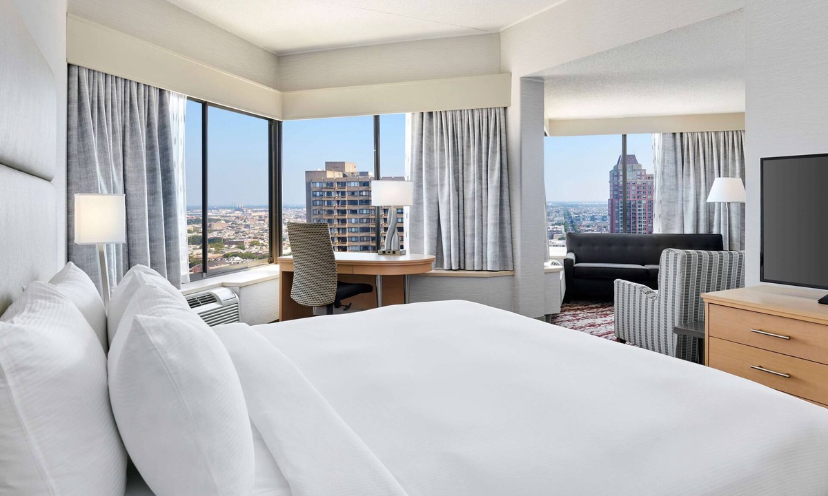 Gayborhood Hotel | DoubleTree by Hilton Philadelphia Center City